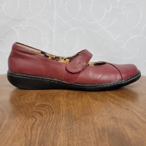 Soft Style Womens Shoes Size 7 Red Mary Janes Round Toe Strap Closure Flat